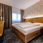 Egino-premium Hotel, Restaurant & Bar