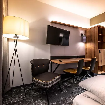 Egino-premium Hotel, Restaurant & Bar *