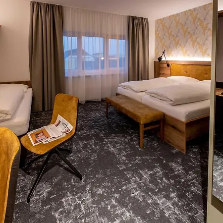 Egino-premium Hotel, Restaurant & Bar