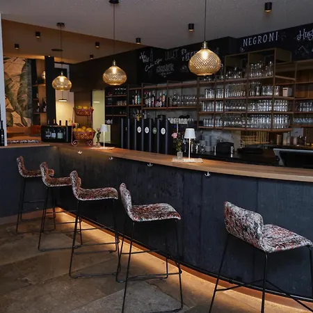 Egino-premium Hotel, Restaurant & Bar