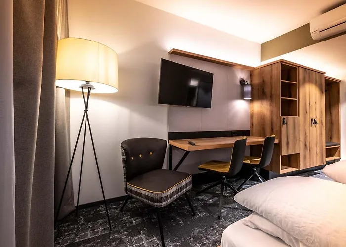 Egino-premium Hotel, Restaurant & Bar *