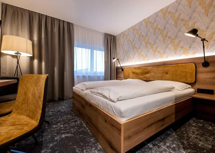 Egino-premium Hotel, Restaurant & Bar