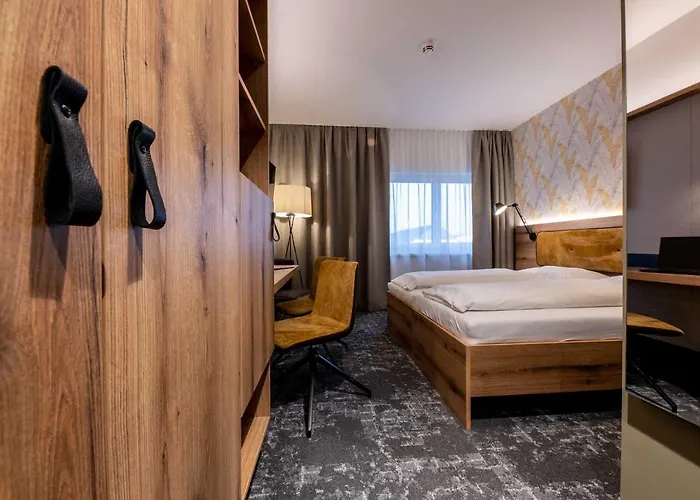 Egino-premium Hotel, Restaurant & Bar *